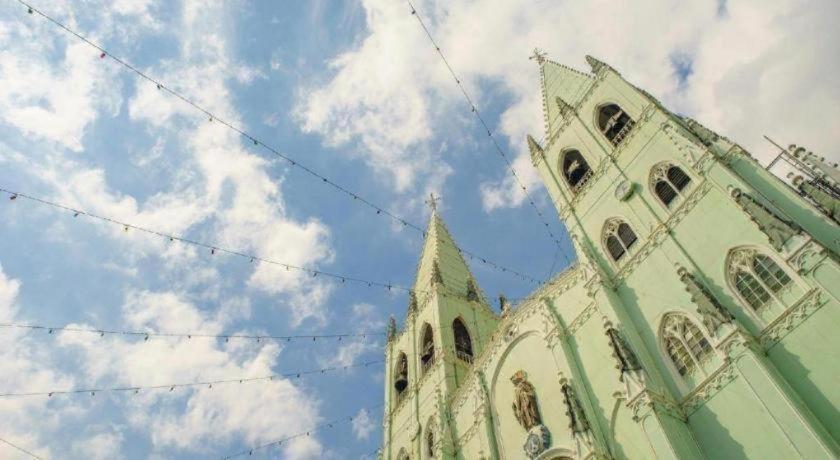 Oyo 474 Urbandeca Tower 316 - Nizami Condotel Mandaluyong Zewnętrze zdjęcie